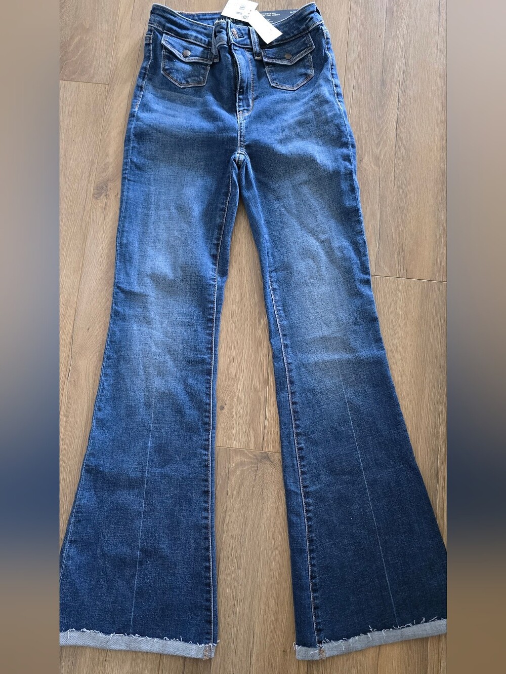 New American Eagle 00 Flare Pocket Jeans